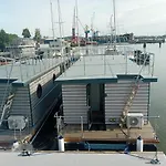Molloesund - Hausboot Im Herzen Von Goeteborg