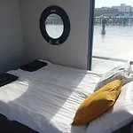 Molloesund - Hausboot Im Herzen Von Goeteborg